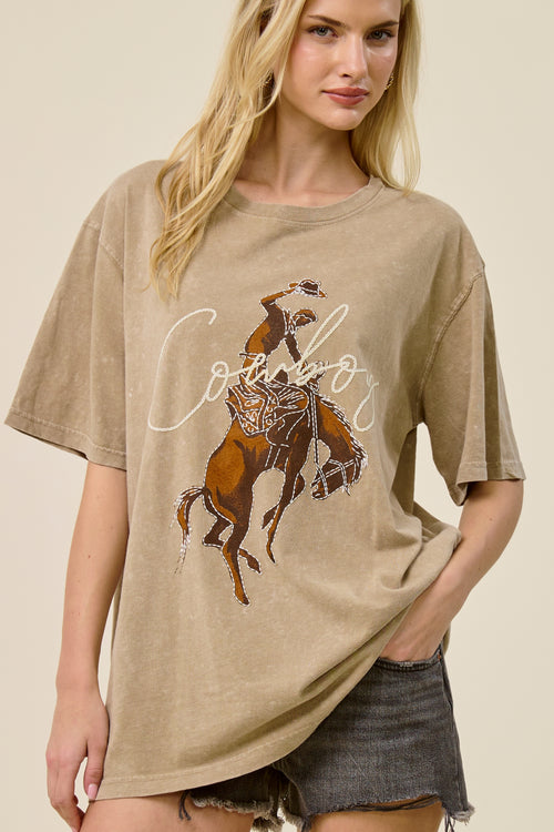 FORYERI Vintage Cowboy Graphic Oversized Tee for Women – Western Rodeo Print, Washed Tan, Relaxed Loose Fit T-Shirt