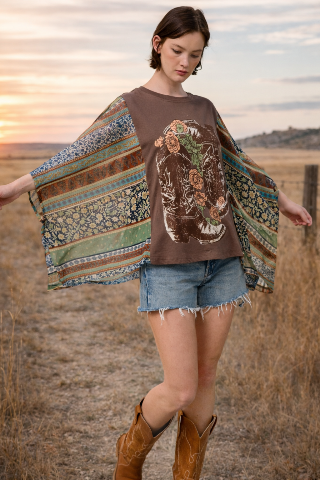 Women’s Western Graphic Patchwork Sleeve Tee – Boho Kimono Style Oversized Top