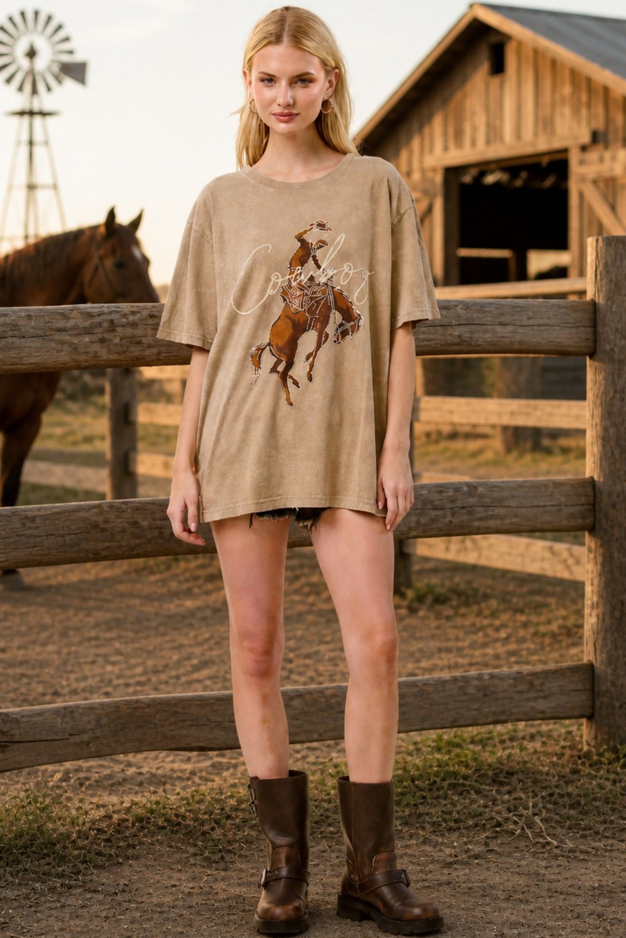FORYERI Vintage Cowboy Graphic Oversized Tee for Women – Western Rodeo Print, Washed Tan, Relaxed Loose Fit T-Shirt