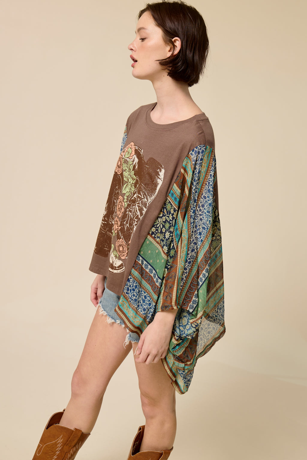 Women’s Western Graphic Patchwork Sleeve Tee – Boho Kimono Style Oversized Top