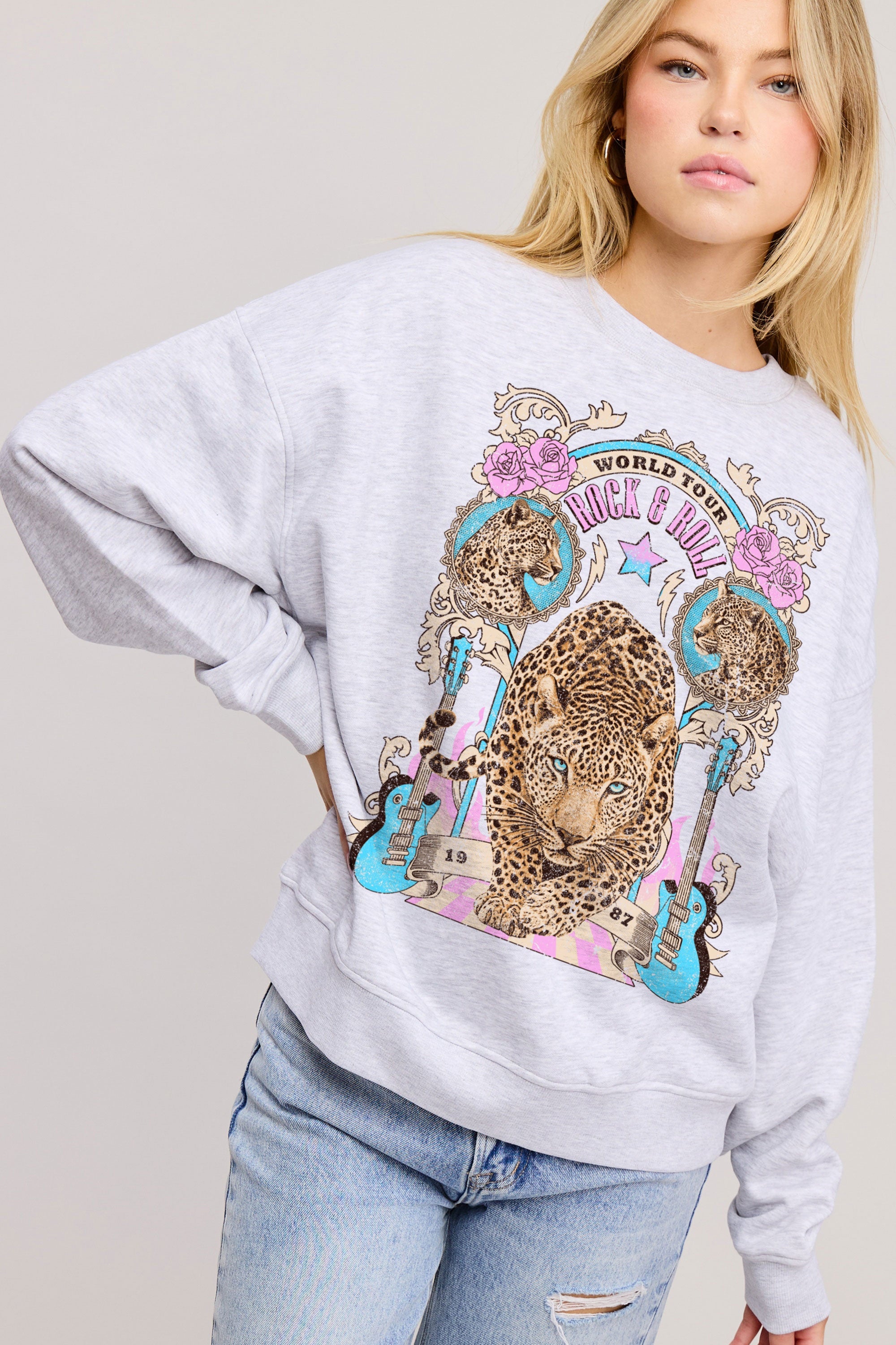 FORYERI Women’s Rock & Roll Leopard Graphic Sweatshirt – Oversized Vintage World Tour Crewneck Pullover