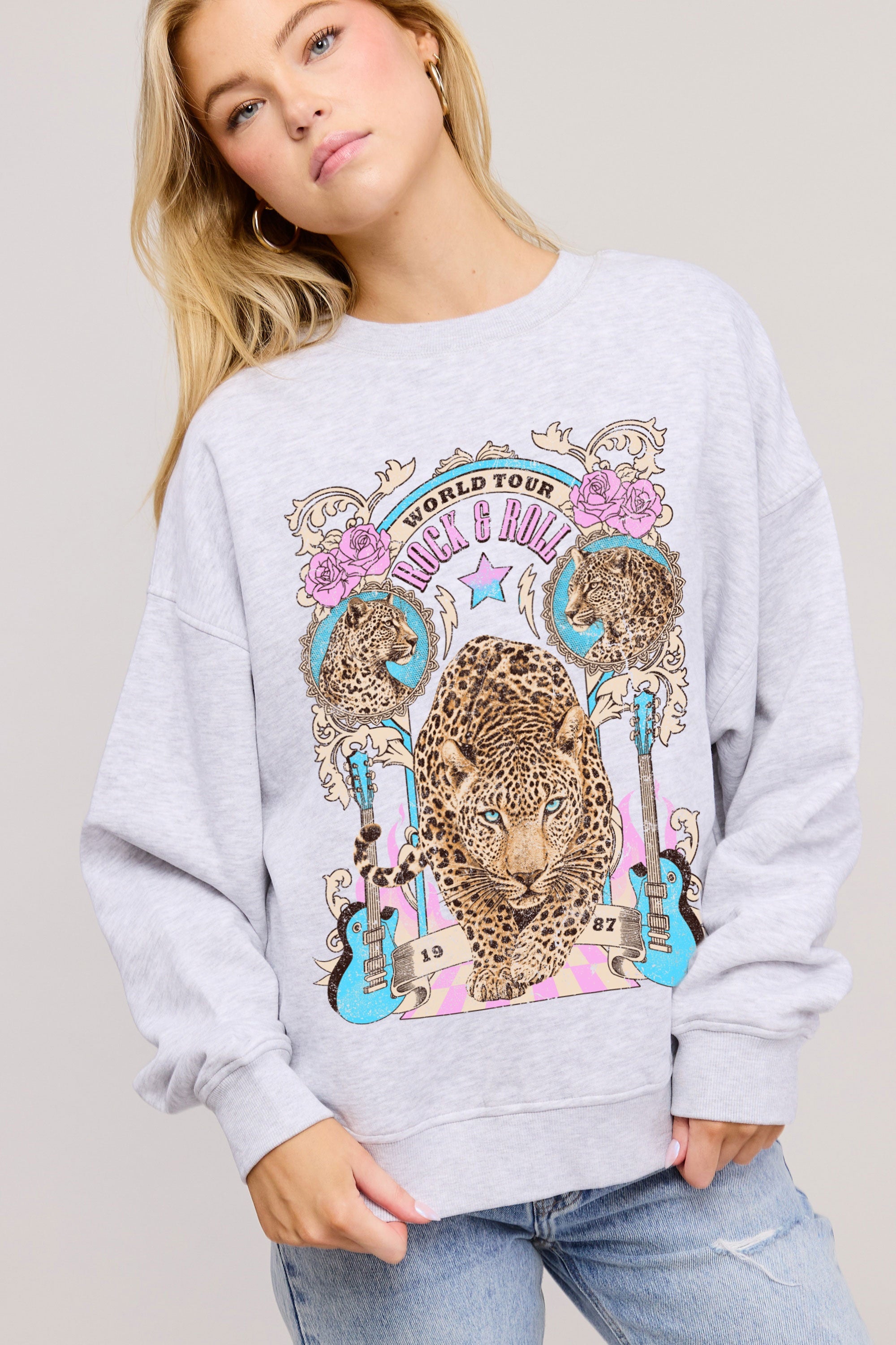 FORYERI Women’s Rock & Roll Leopard Graphic Sweatshirt – Oversized Vintage World Tour Crewneck Pullover