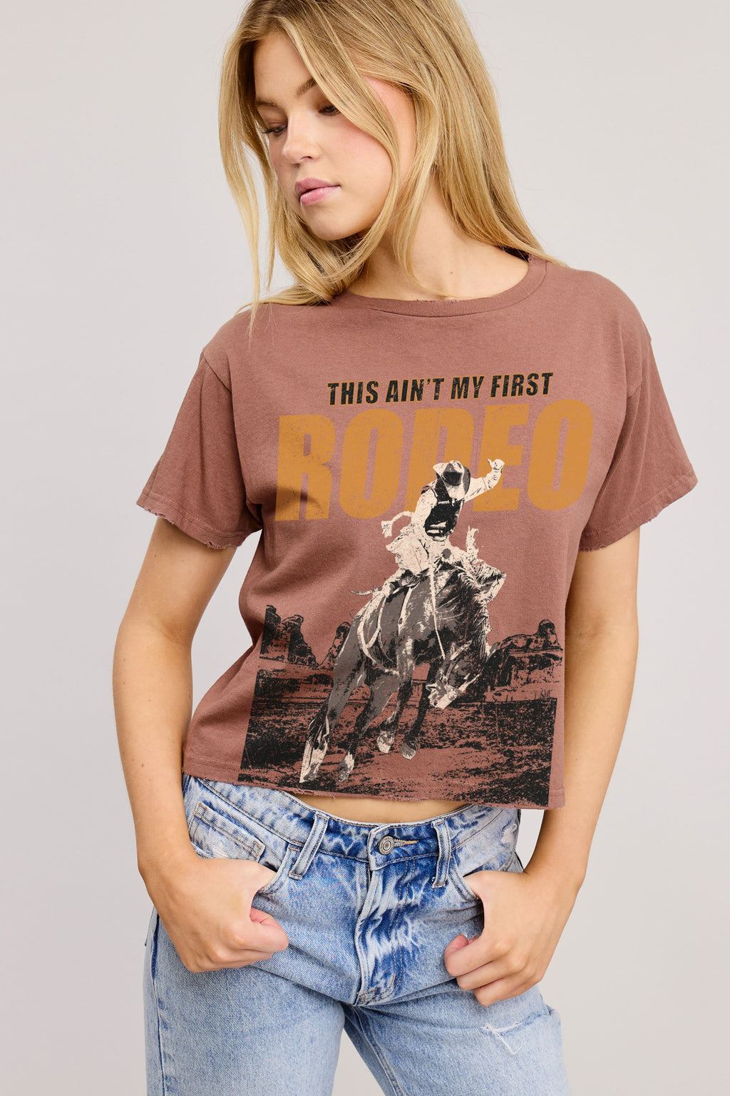 FORYERI Women's Vintage Western Graphic Crop T-Shirt, Raw Edge Cotton Cropped Tee