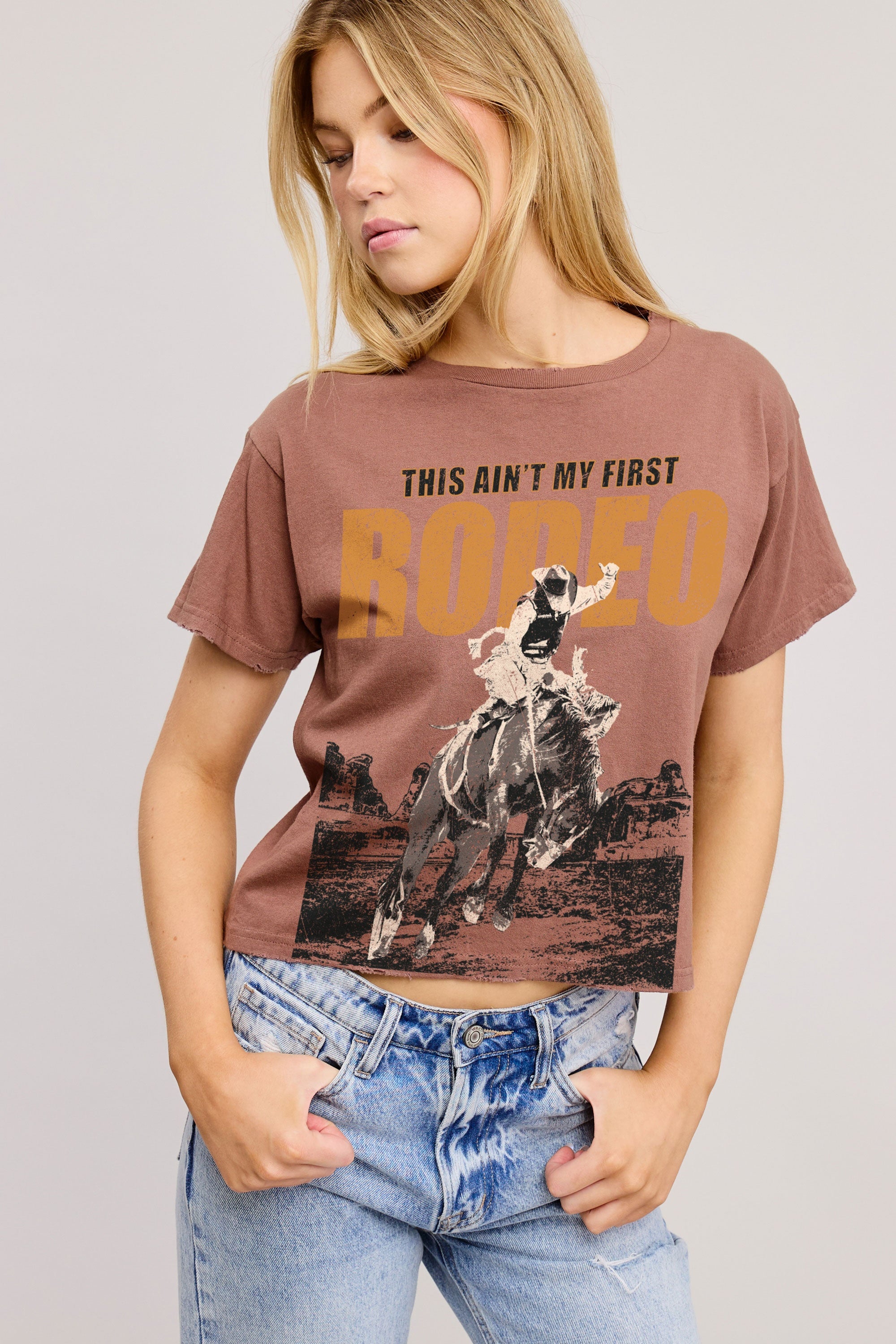 FORYERI Women's Vintage Western Graphic Crop T-Shirt, Raw Edge Cotton Cropped Tee