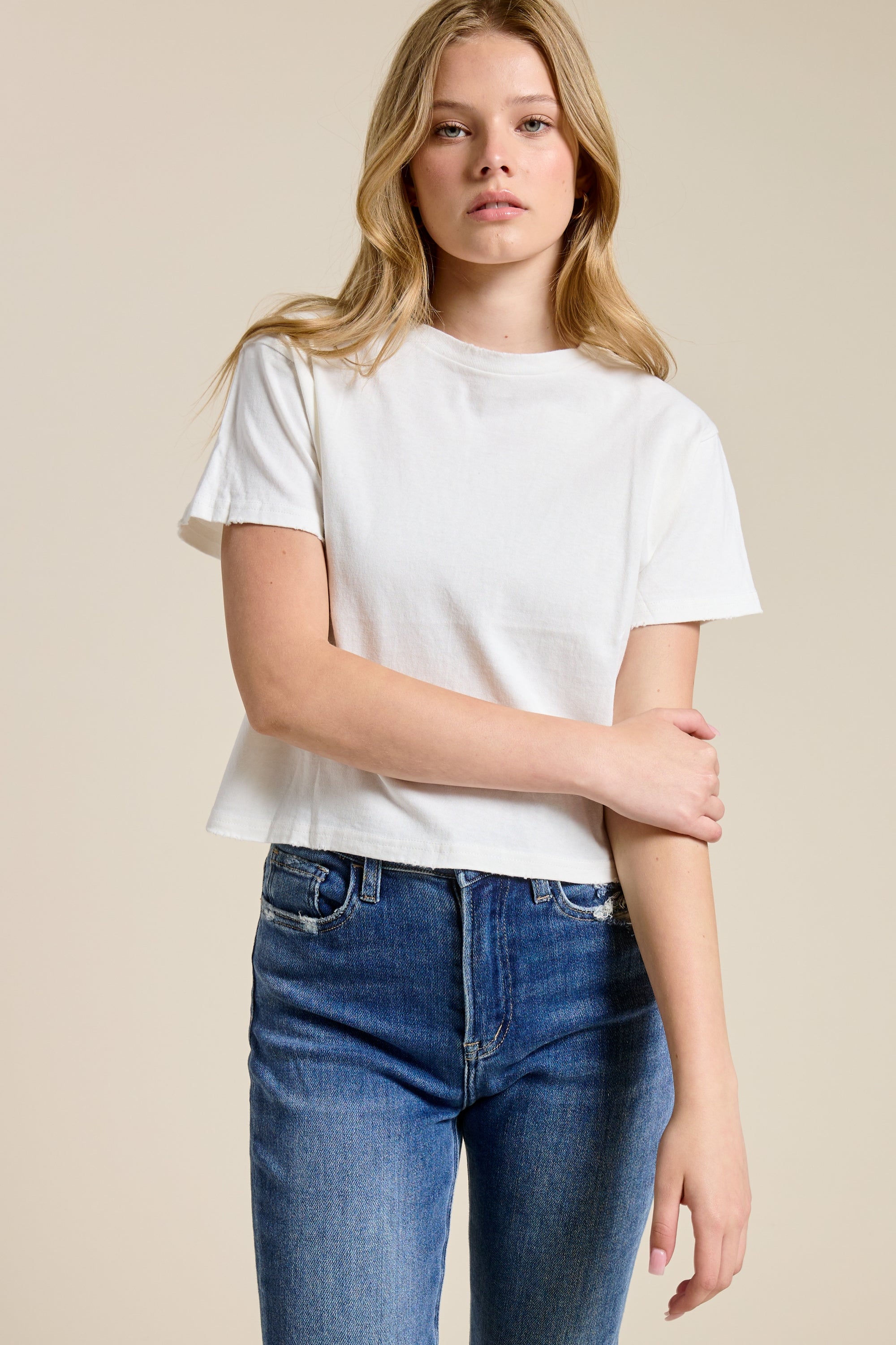 FORYERI Womens Raw Edge Crop Tee, Vintage Washed Cotton T Shirt, Grinding Detail Neck & Hem, Seamless Everyday Basic Top
