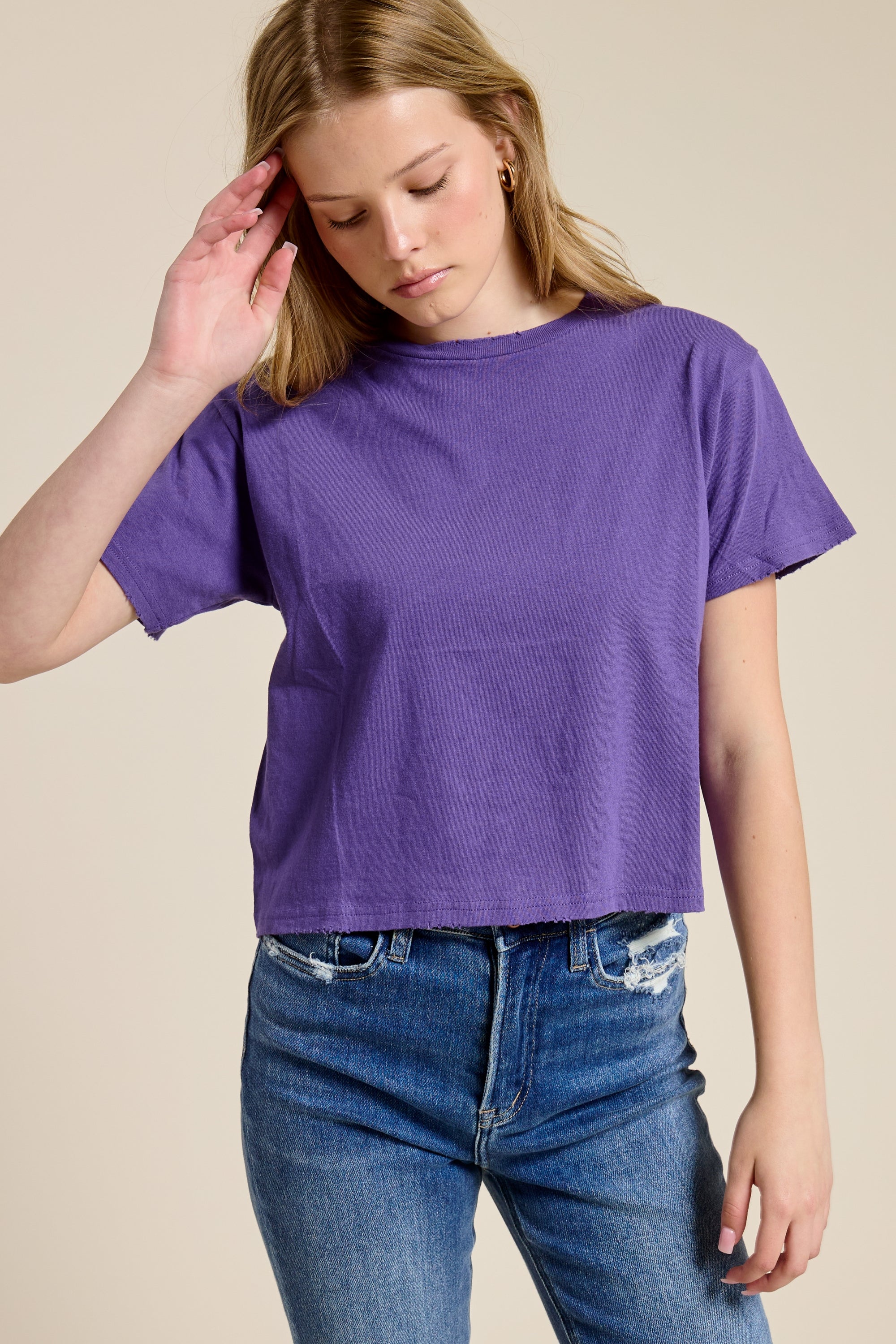FORYERI Womens Raw Edge Crop Tee, Vintage Washed Cotton T Shirt, Grinding Detail Neck & Hem, Seamless Everyday Basic Top